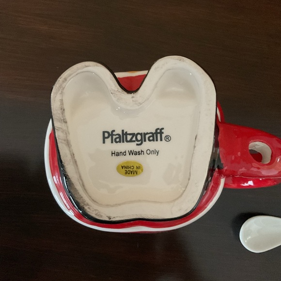 🆕 Pfaltzgraff Collectible Santa 16 oz Mug with Lid and Spoon - Picture 4 of 8